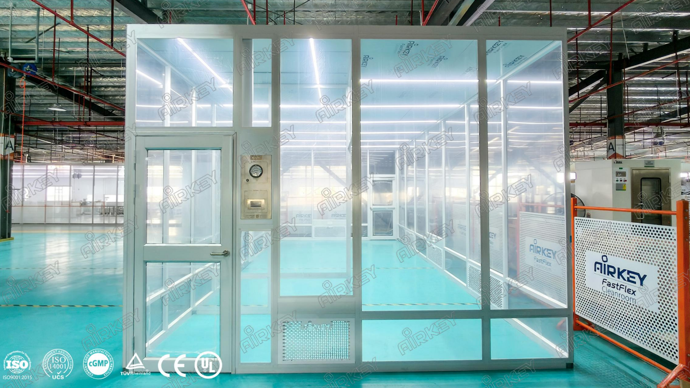 Airkey ISO 7 cleanroom for automotive lighting R&D