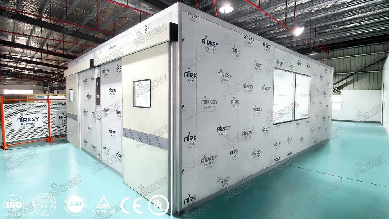 AIRKEY delivered a 41㎡ ISO 7 modular cleanroom in Zhuhai for smart door lock camera module assembly, featuring environmental control, factory pre-assembly and ISO 14644 compliance.